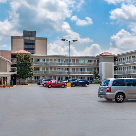 לואיוויל Econo Lodge Downtown מראה חיצוני תמונה